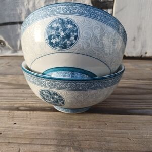 Elegant Blue and White Ceramic Bowl Set